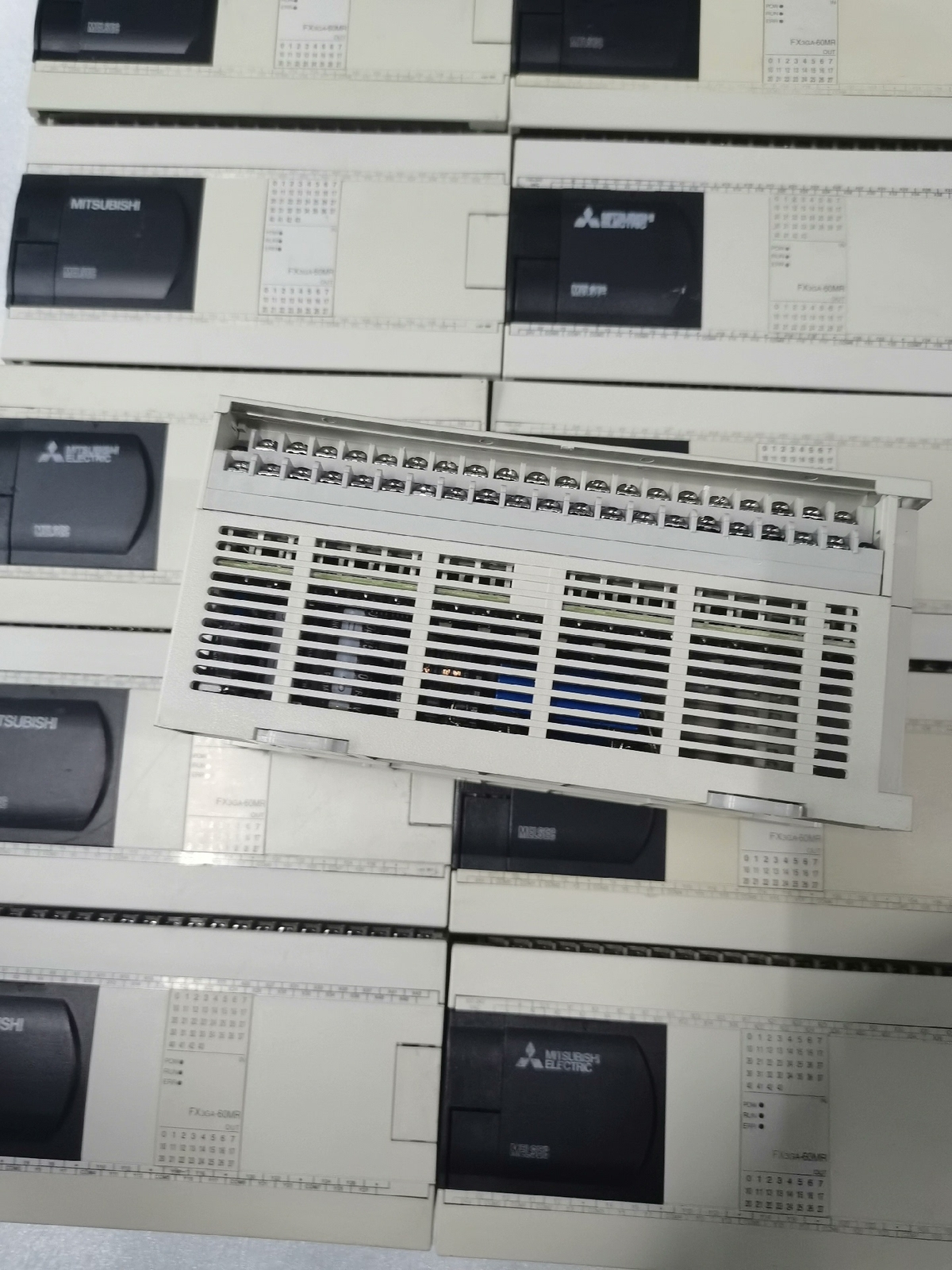 1P Mitsubishi FX3GA-60MT-CM Negotiated price zl8