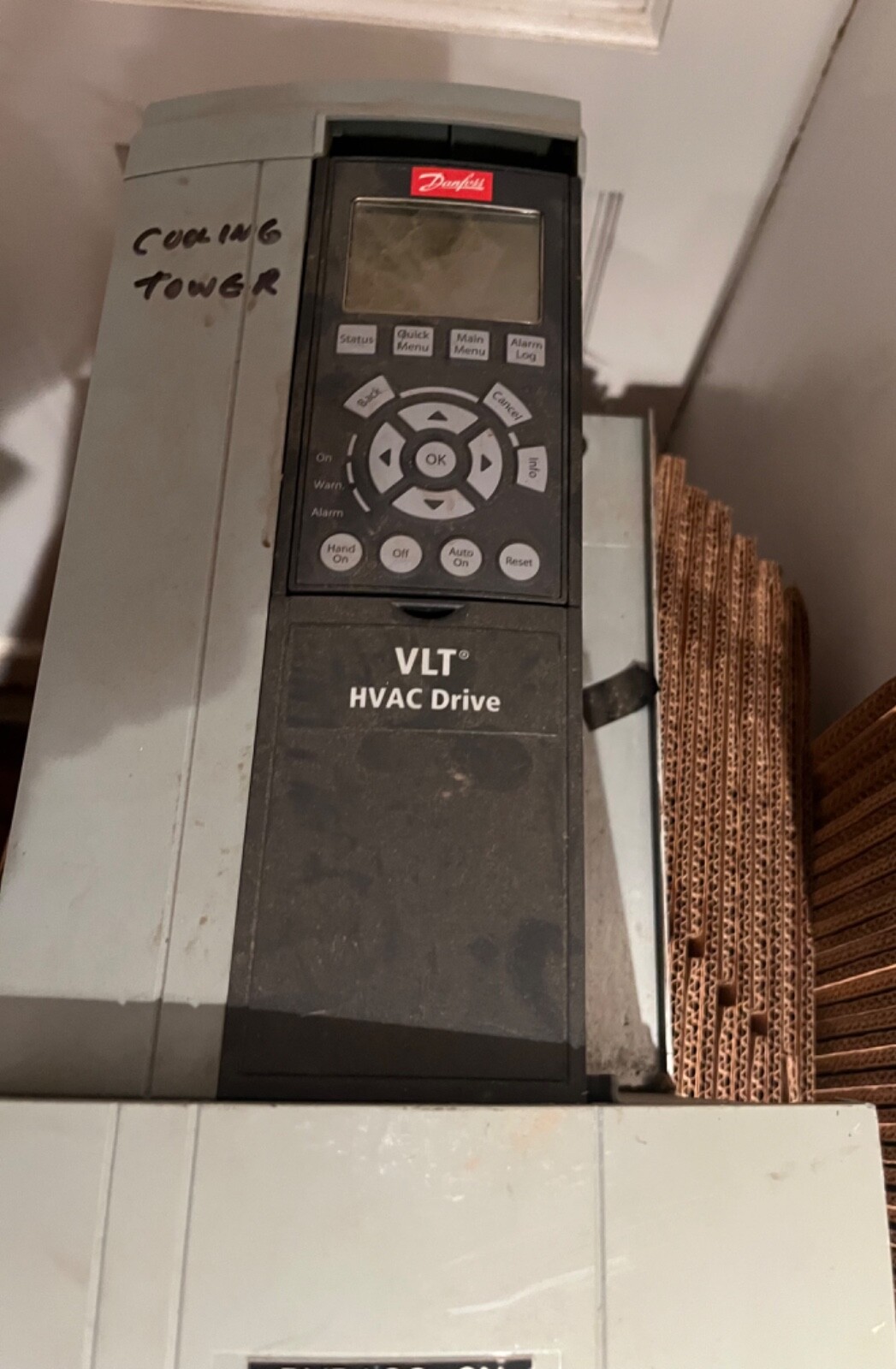 Untested Danfoss 174L1088 Industrial VLT HVAC Variable Frequency Drive Unit.