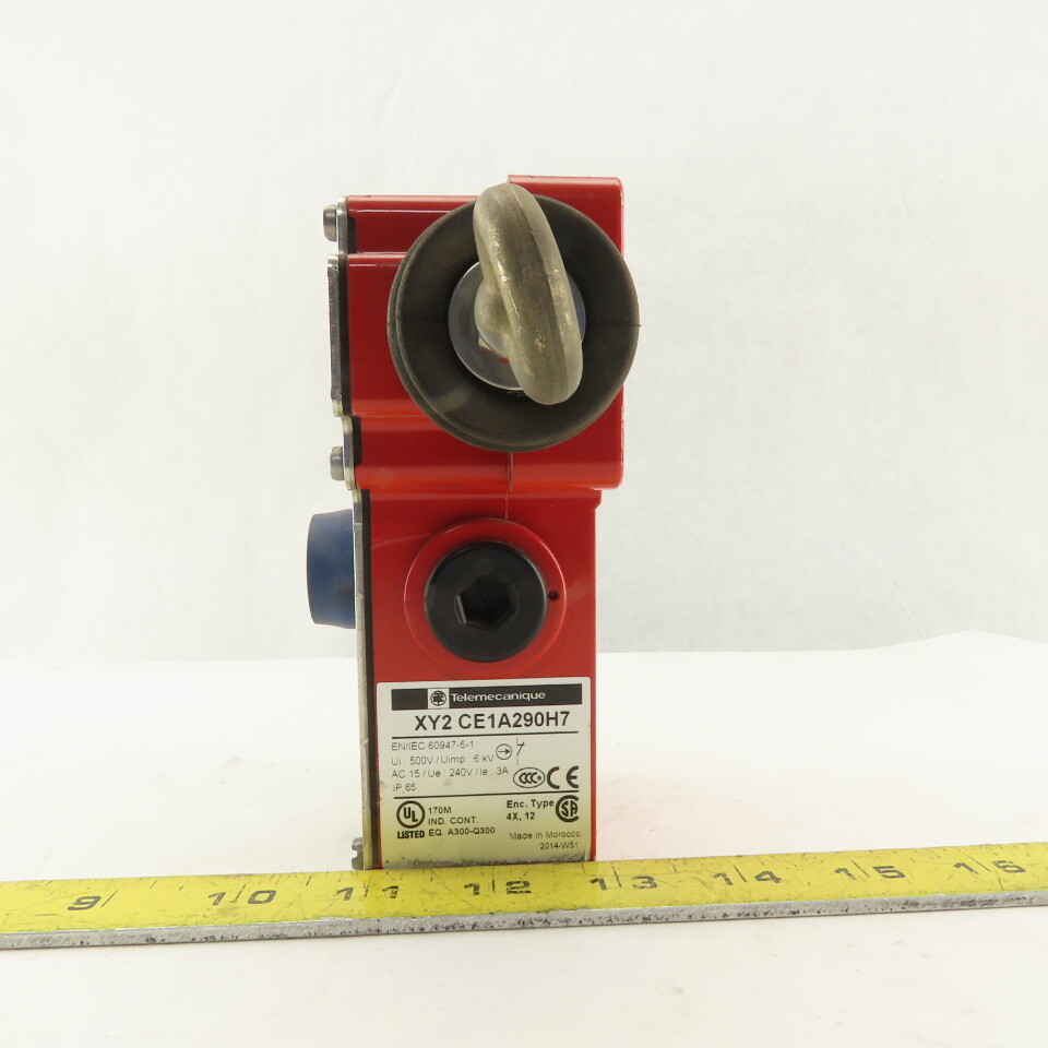 Telemecanique XY2 CE1A290H7 Cable Pull Emergency Stop Button 240V 3A