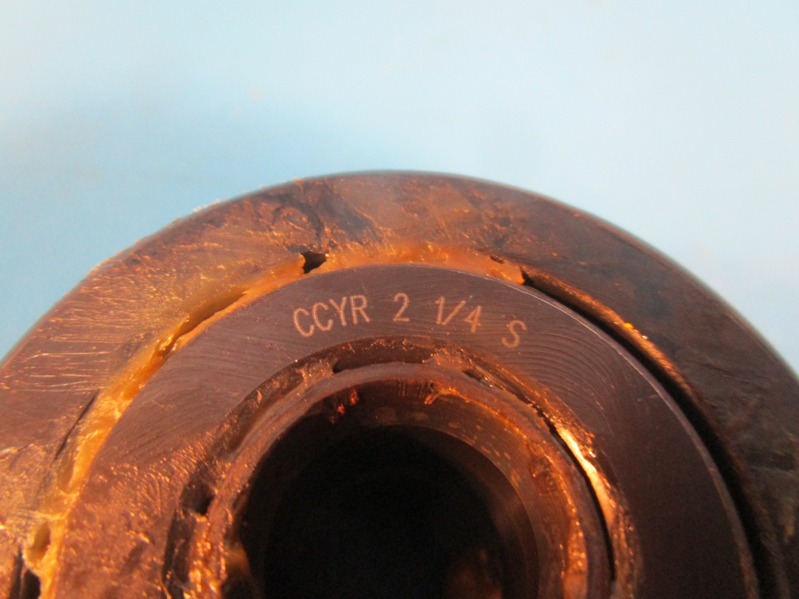 MCGILL CCYR 2 1/4 S, Crowned Yoke Roller, 2.25″ Roller Diameter, 5/8″ Bore, 1.25