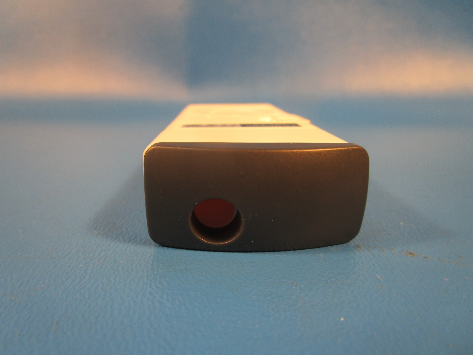 USED OMEGA OM-24, Data Logger with USB 2.0 Interface, PDF Temperature