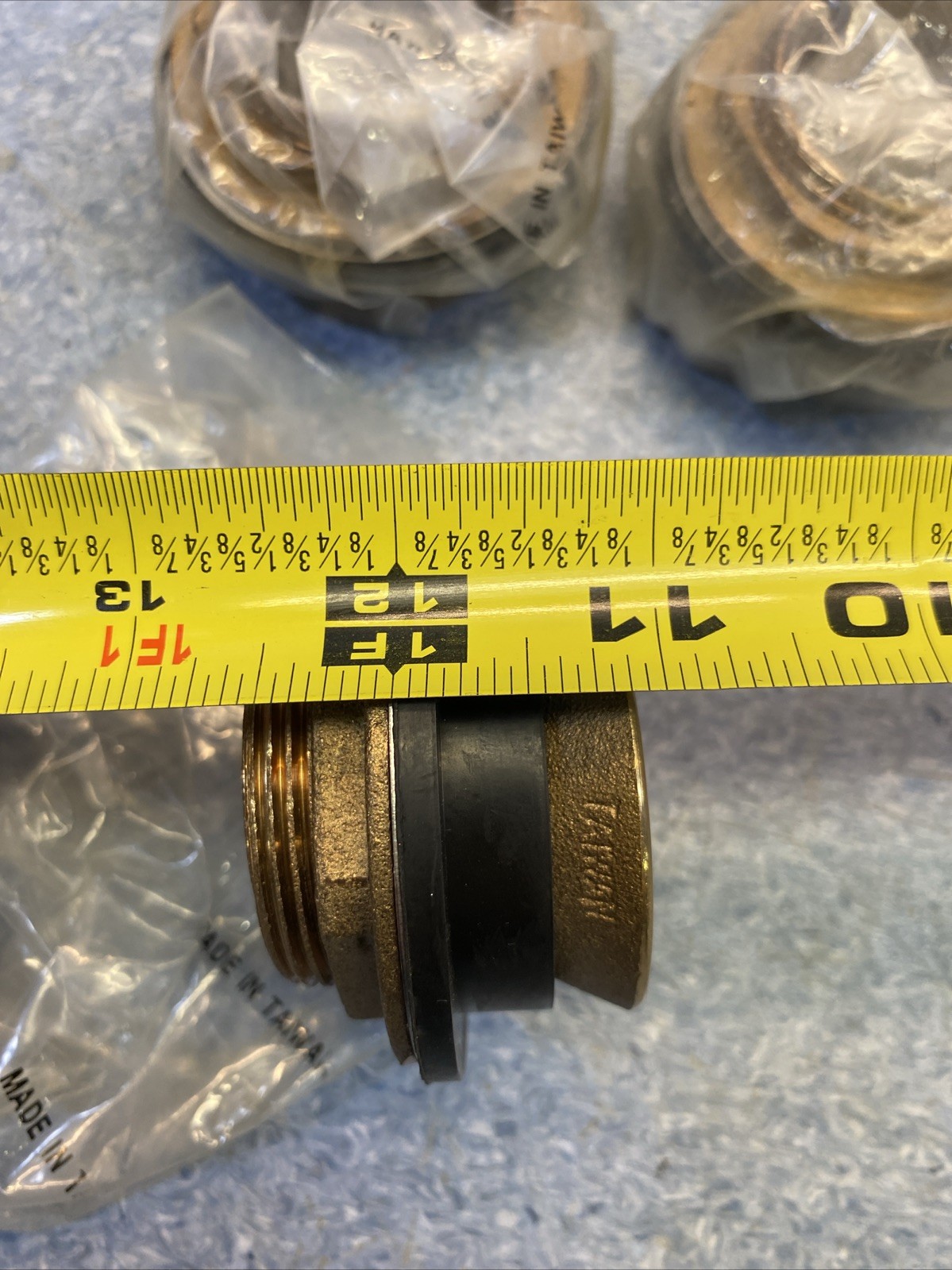 5 pcs Unbranded BRASS CLOSET SPUDS With Black Washer Gasket