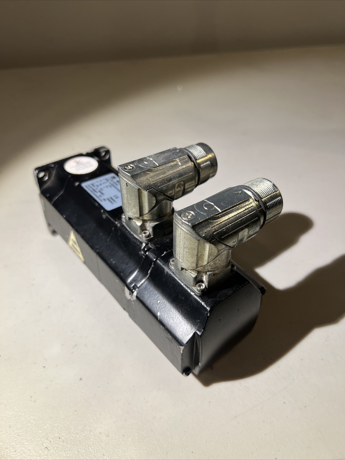 Sigmatek S1 026-8AF61-R4E-Z57 Servo Motor FOR PARTS OR REPAIR – SHIPS FROM USA