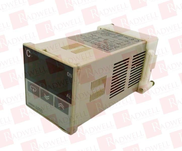 OMRON E5CS-R1KJX-520 / E5CSR1KJX520 (USED)