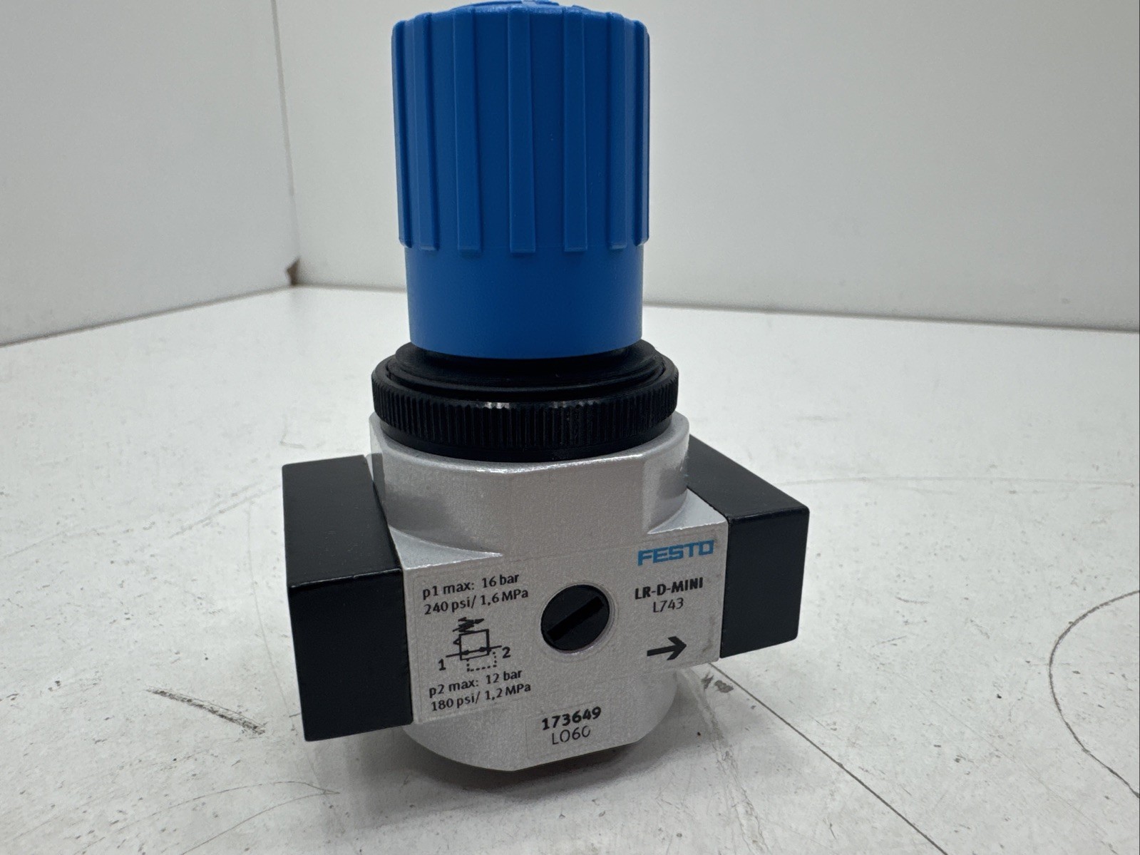 Festo 173649 LR-1/4-D-0-MINI-NPT Pressure Regulator Valve