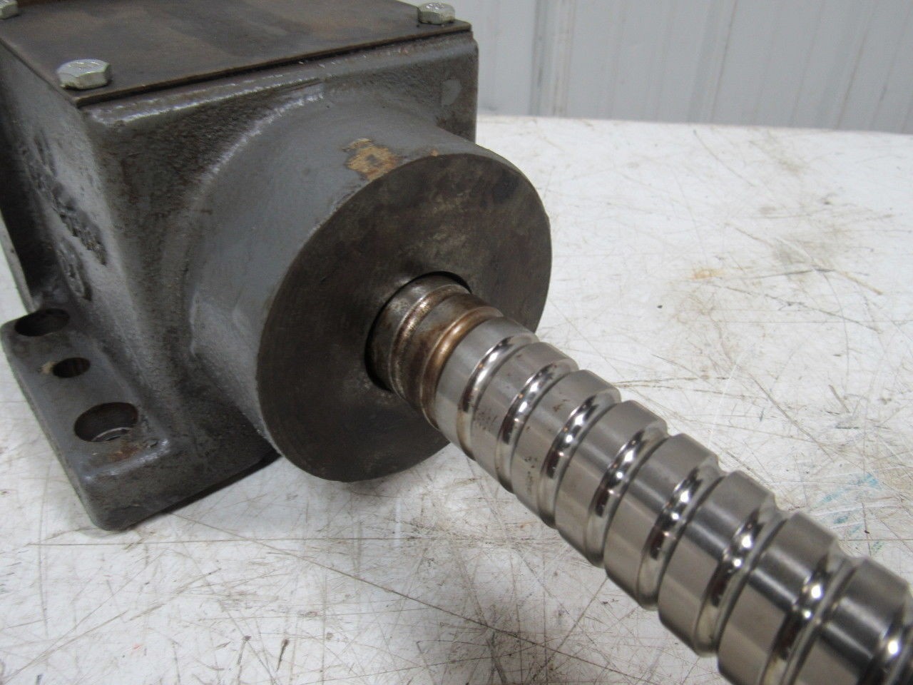 Cincinnati Milacron Sabre 1000 Y Axis Ball Screw W/Nut CNC 38″ OAL