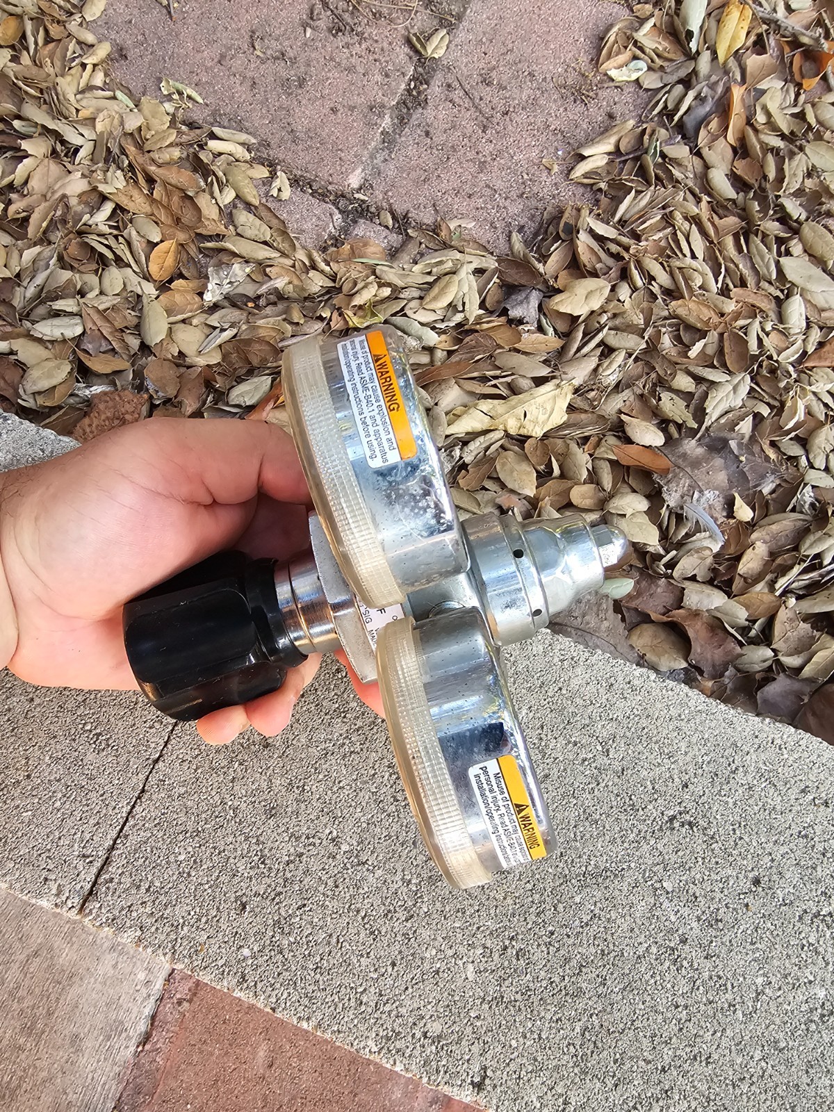 Airgas HPT270-80-590-4F CGA590 High Purity Compressed Gas Regulator -Works Great