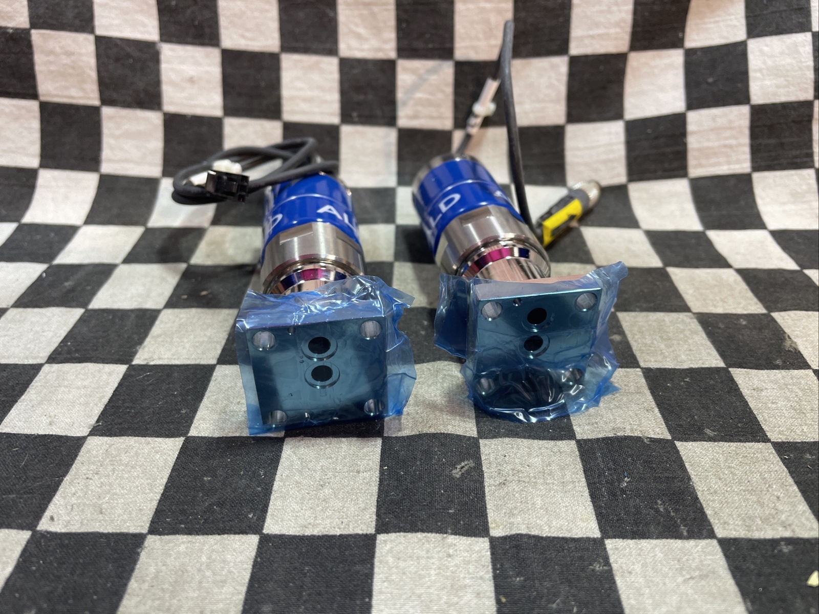 2x Swagelok ALD3E, 6LVV-MSM-ALD3E-2-P-CS & BES 516-3007-E4-C-PU-05 #1644T15