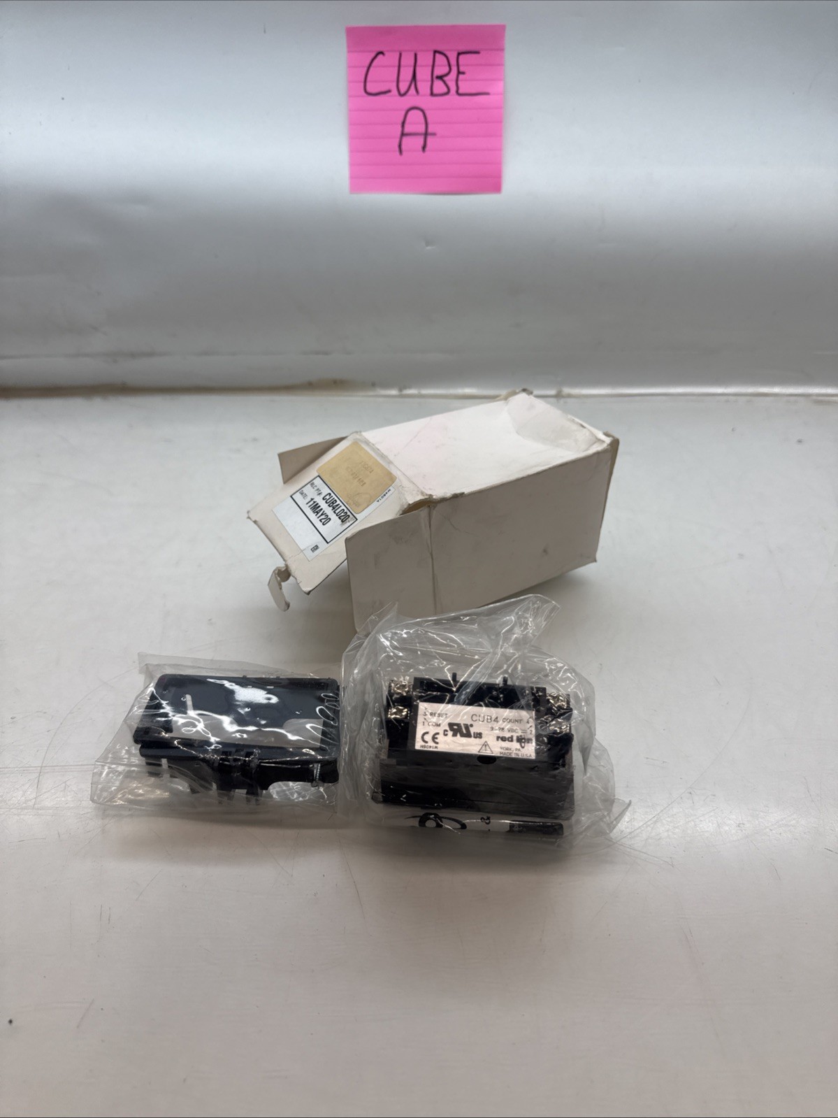 RED LION CONTROLS CUB4L020 / CUB4L020 (BRAND NEW)
