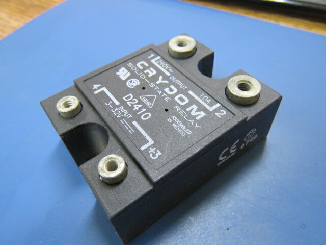 CRYDOM D2410 Qty of 1 per Lot Solid State SPST-NO (1 Form A) Hockey Puck