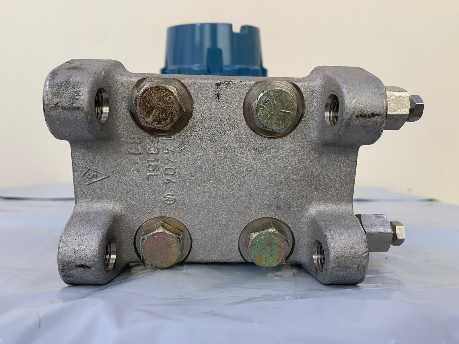 Rosemount / 2051 Pressure Transmitter / HART / WP 3626PSI-250BAR / Cal.0-200MBAR