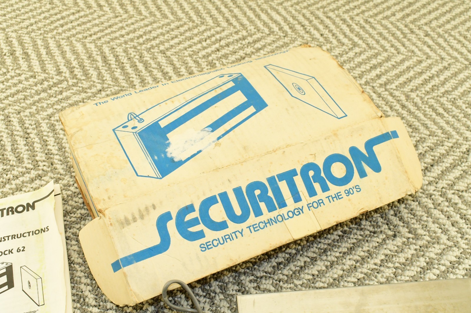 Securitron Electromagnetic Door Lock 24VDC Magnalock 1200Lbs Model 62G-24 125ma