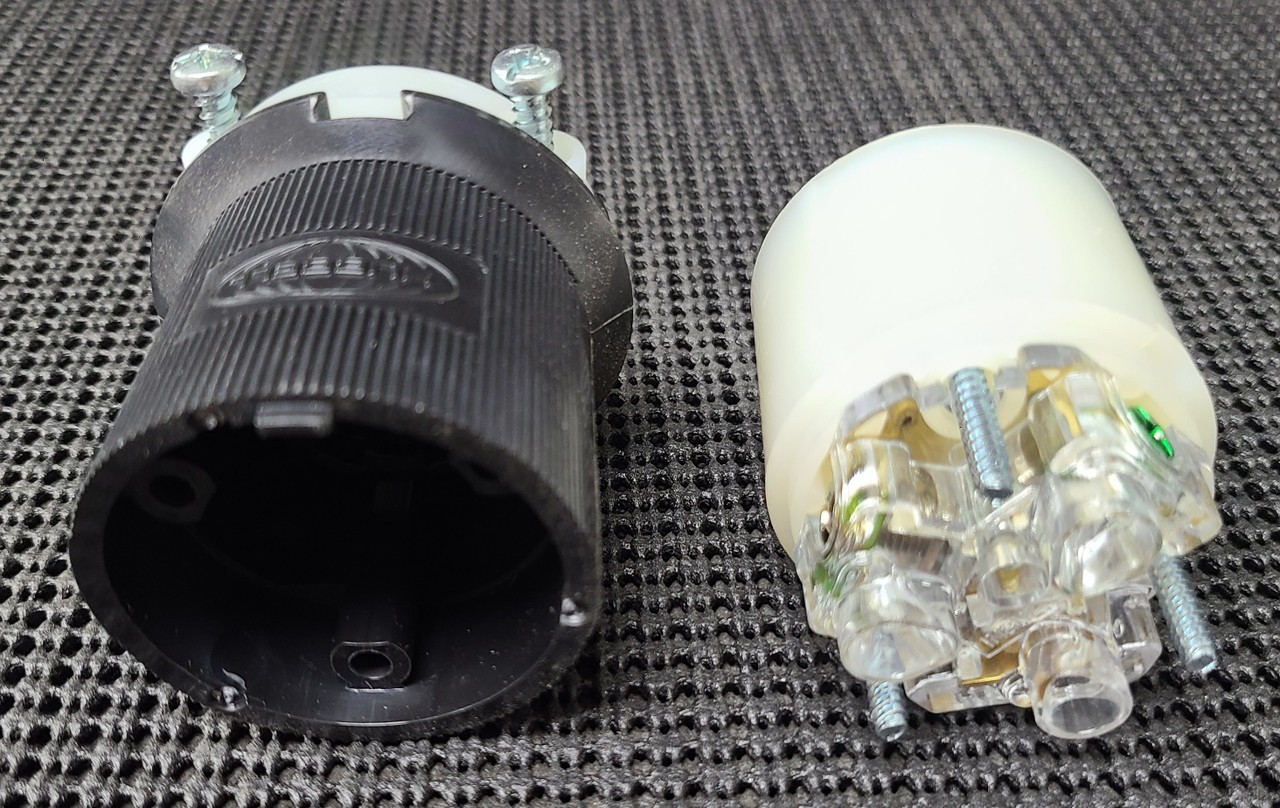 HUBBELL HBL2313 20A 125V 2P 3W NEMA L5-20R GROUNDING TWIST-LOCK CONNECTOR