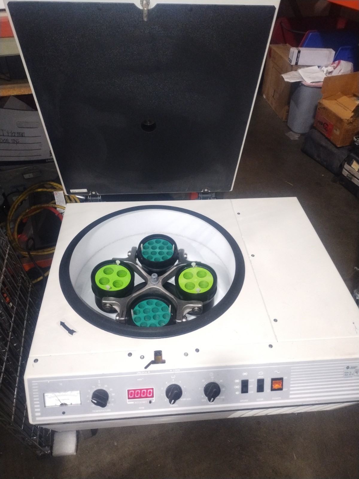 Beckman Coulter Allegra 6 Centrifuge w/ GH3.8 Swinging Bucket Rotor.