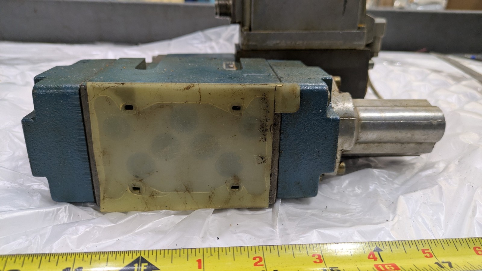 BOSCH 811 004 .105 0 811 404 629 ENQ15 31 3500 psi hydraulic valve