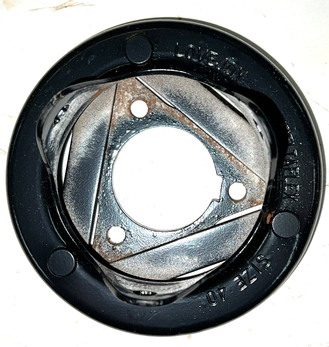 LOVEJOY OUTER FLANGE 40 DLT 68514439023 1.625″ BORE SIZE 4.38″ OD
