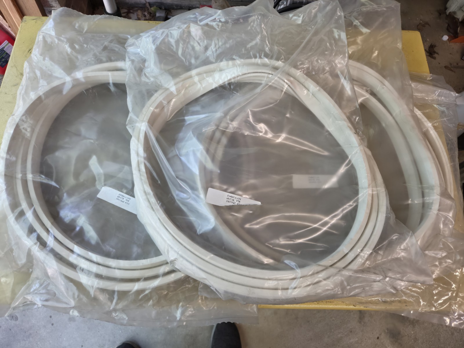 Lot Of 6 Sweco S48W11104 White TPE Gaskets X41062.010