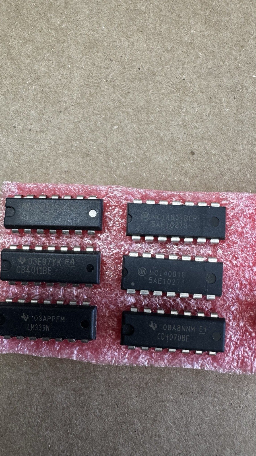 Texas Instruments SN74107N Integrated Circuit (Pack of 13)
