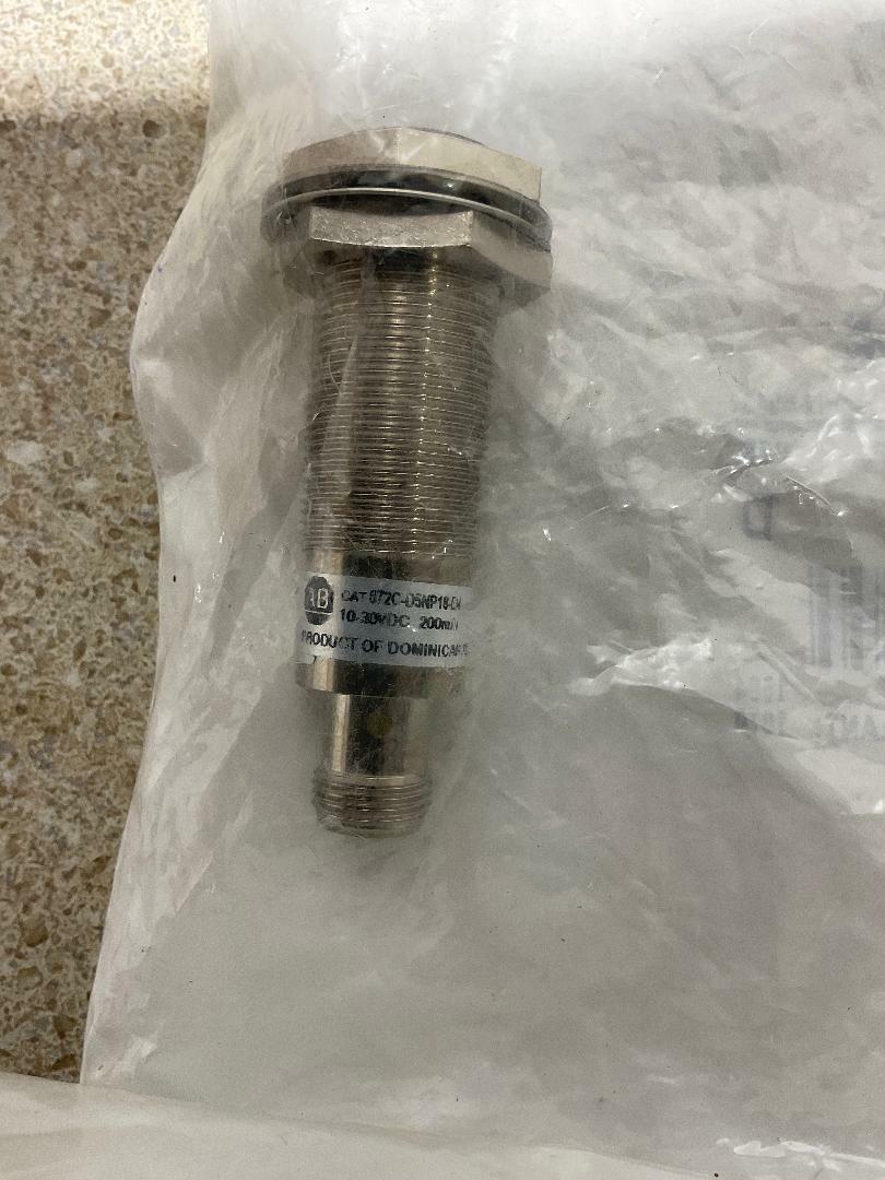 Allen Bradley 872C-D5NP18-D4 Ser. D NEW