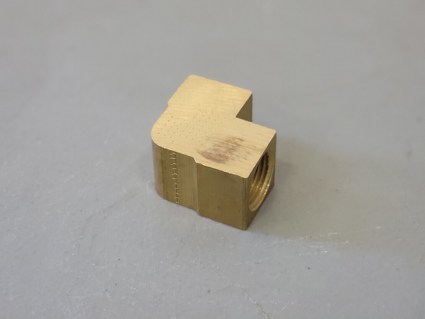 SURPLUS NEW ACE 1/2″ x 1/2″ 90 Deg Female Elbow Brass 46173 (Box of 5) –