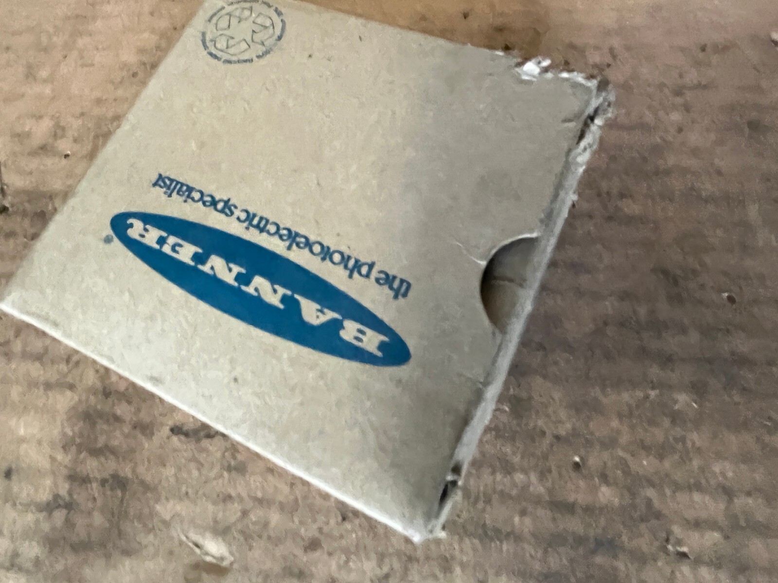 Banner, Bracket x 2, SMB46L, 1 bag hardware