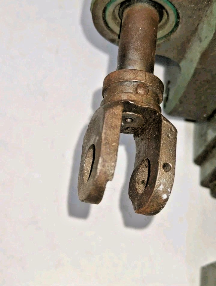 WOODWARD PGA A8557-596 GOVERNOR – USED