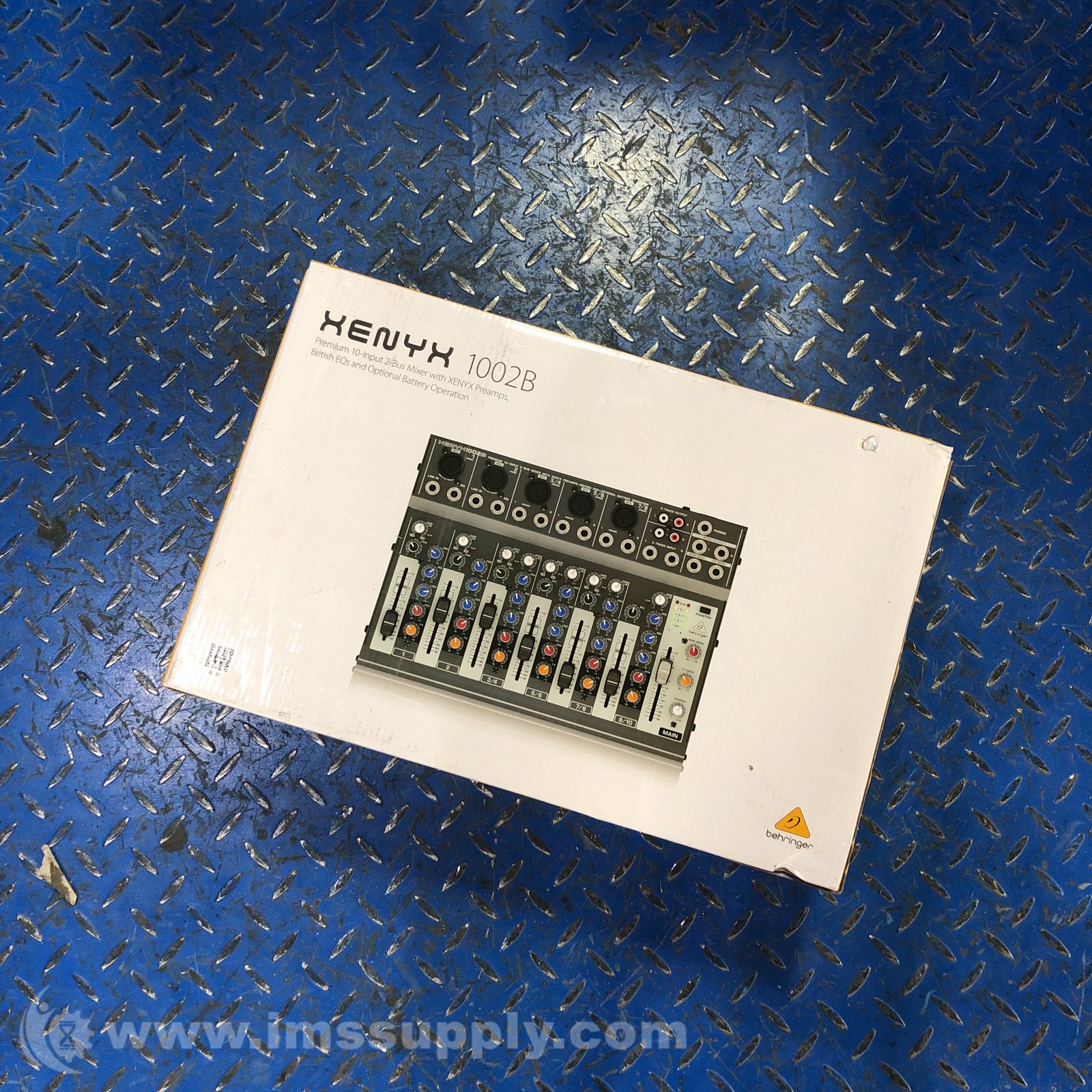 Behringer 1002B Premium 10-Input 2-Bus Mixer with XENYX Preamps FNOB