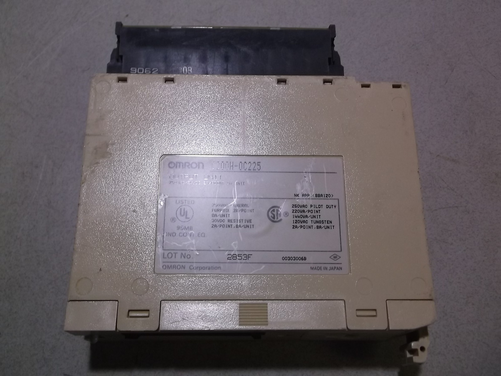 Omron C200H-0C225 Output Unit 2853F *FREE SHIPPING*