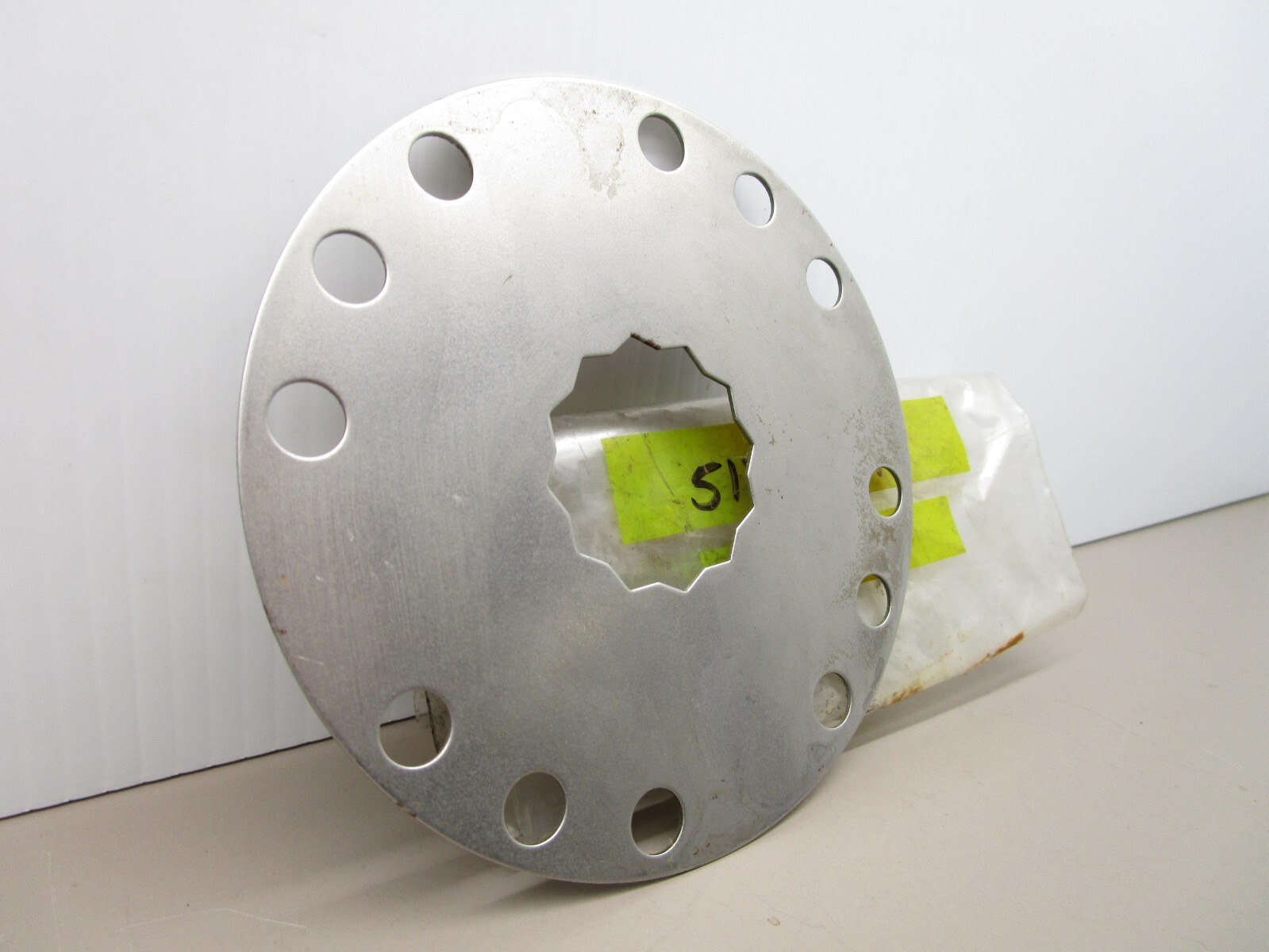 Detroit Diesel 5172734 Cam Shaft Retainer Plate