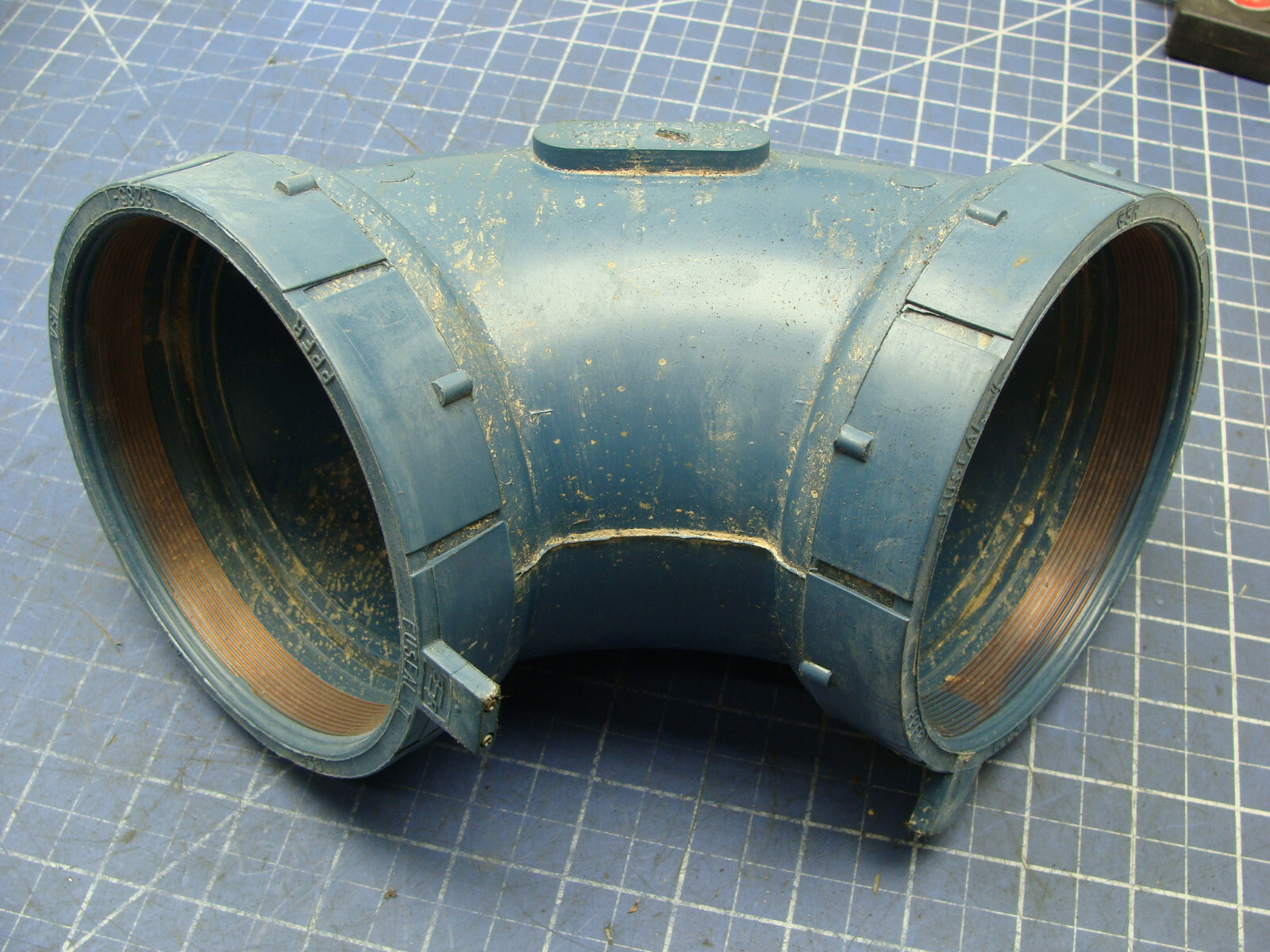 GEORGE FISCHER FUSEAL CORROSIVE WASTE 1/4 BEND SHORT SWEEP 90° ELBOW 526254