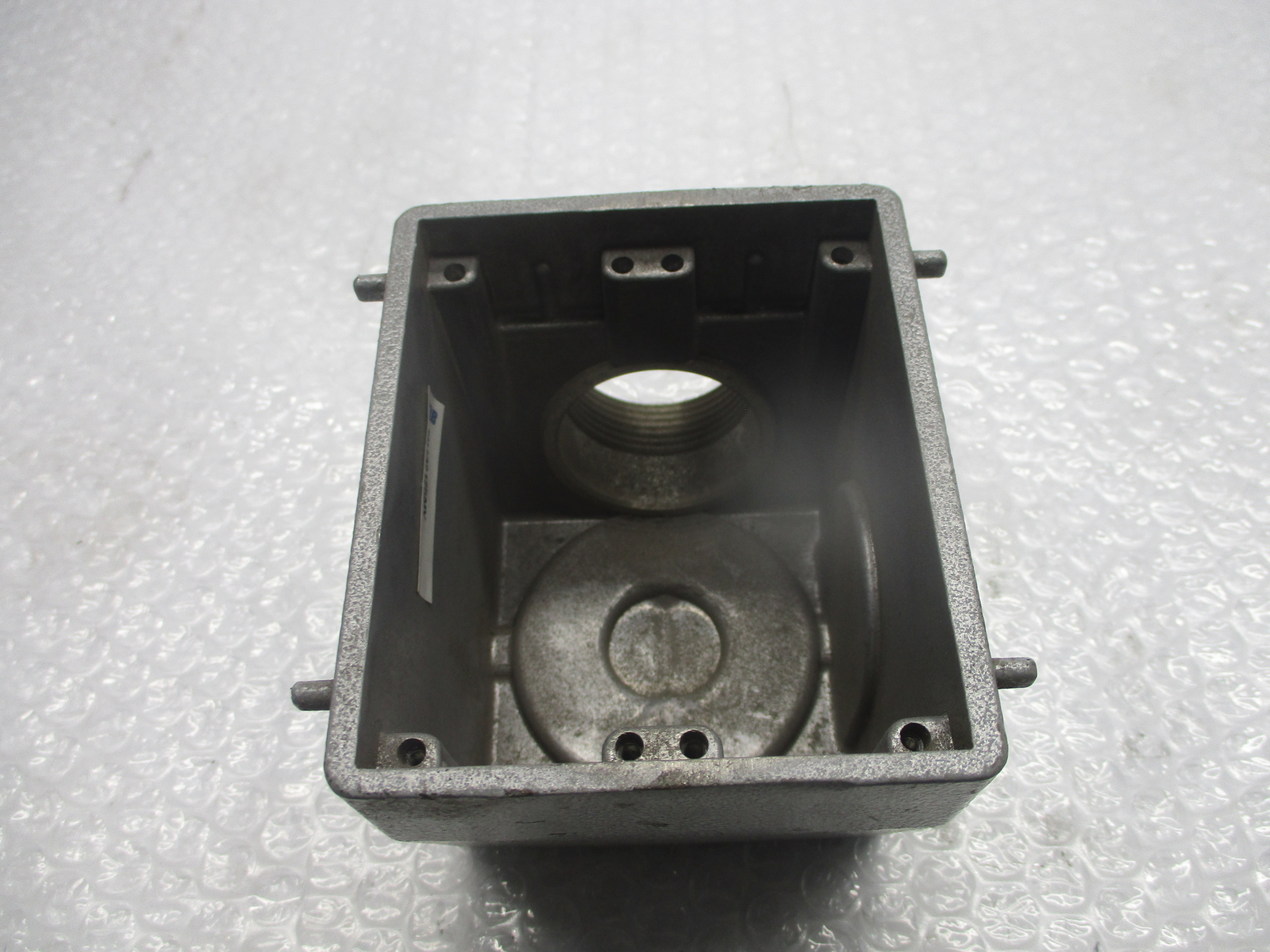 THOMAS & BETTS SH132125MV POST HOOD NSNP