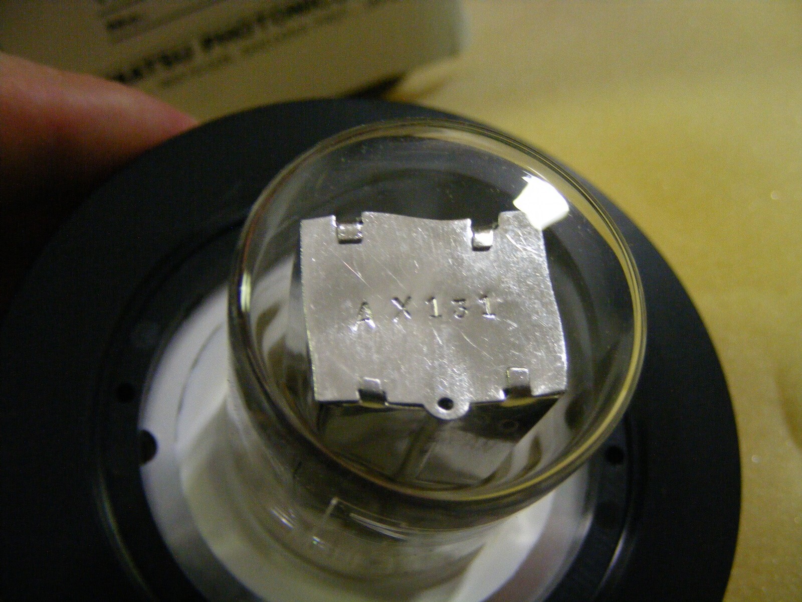 Hamamatsu L4505-50 Deuterium Lamp with Oriel 12730 Mount (a34)