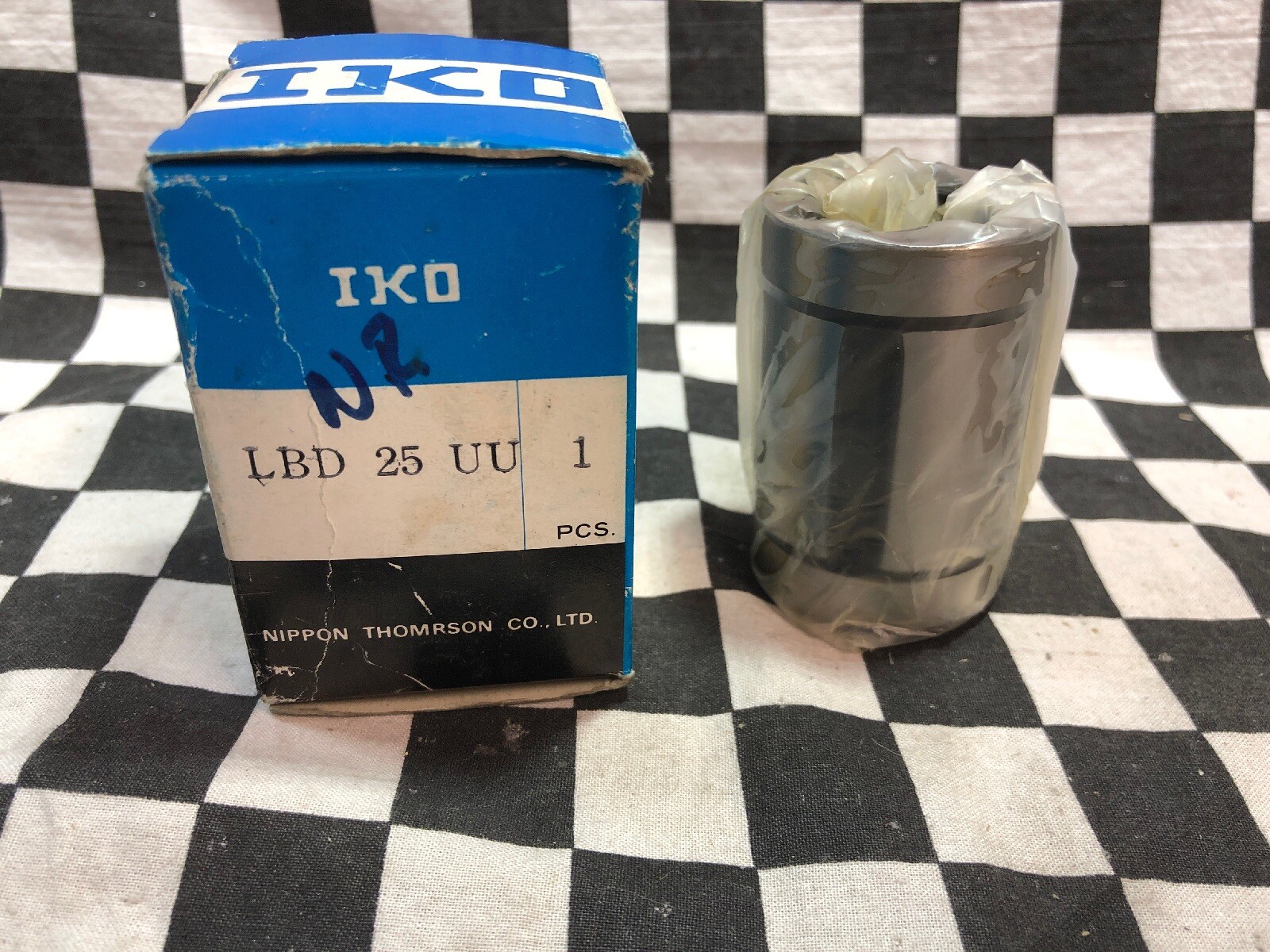 IKO Linear Ball Bearings Bushing, LBD25UU, LBD 25 UUN SHIPSAMEDAY