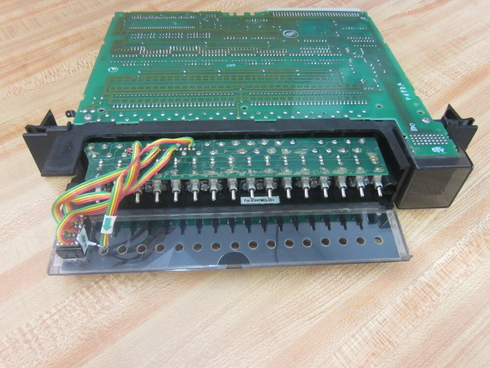 Fanuc I1C7A1 Circuit Board IC697MDL651