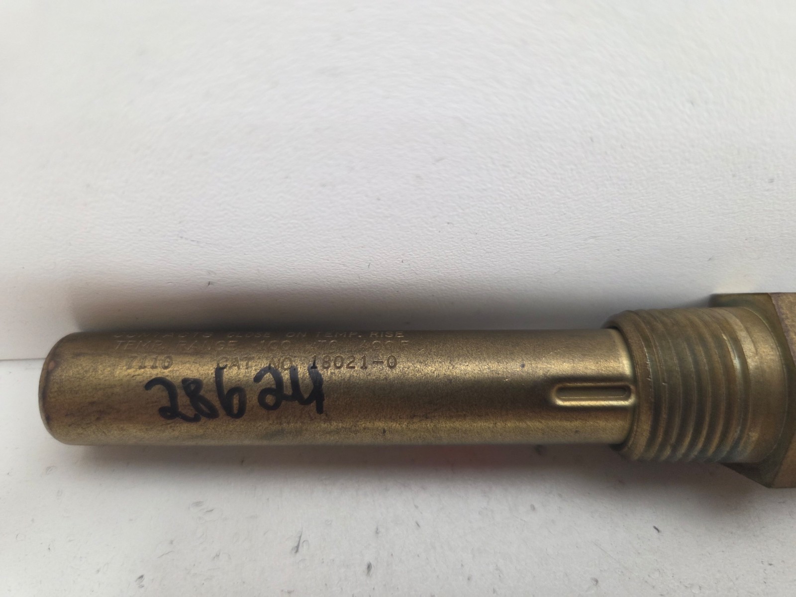GUARANTEED! FENWAL 10A 115V -100 TO 400F DEGREE THERMOSWITCH 18021-0