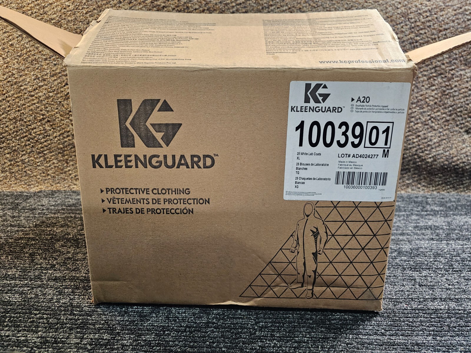 (QTY 25) Kleenguard 10039 A20 White Lab Coat Snap Front, XL Size Disposable