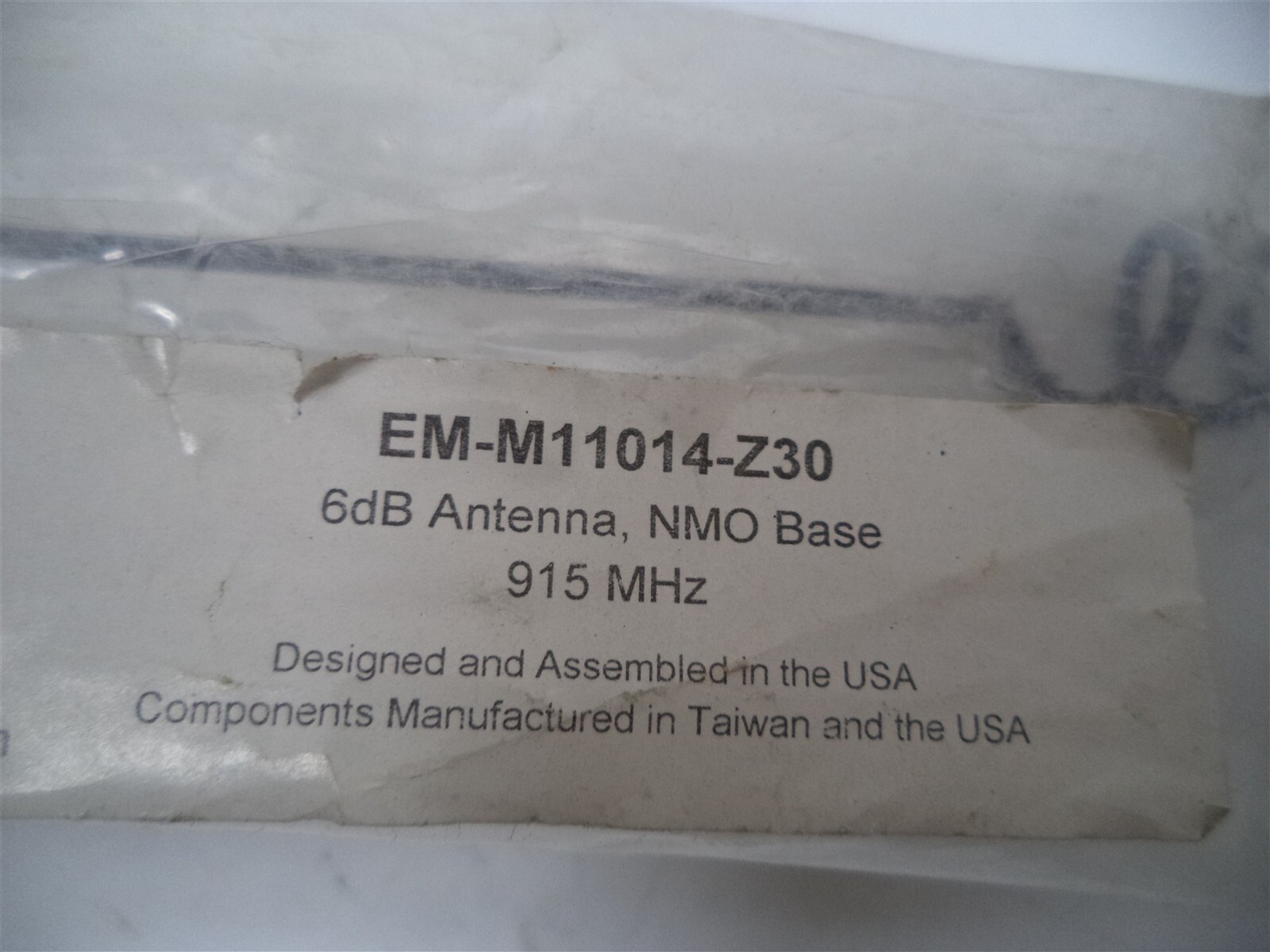 EM Wave EM-M11014-Z30 6db antenna nmo base