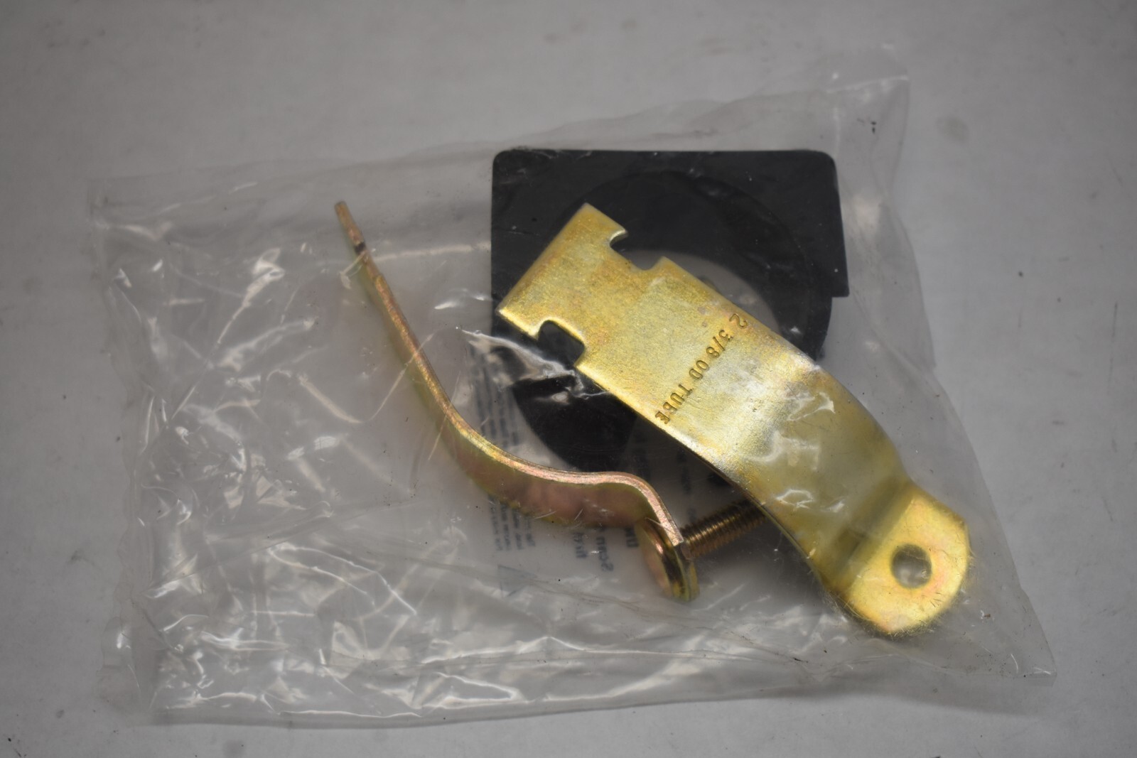Lot of 11 Cush-A-Clamp 2-3/8″ Tube OR 2″ Pipe EC Cush-A-Clamp Channel Mounted