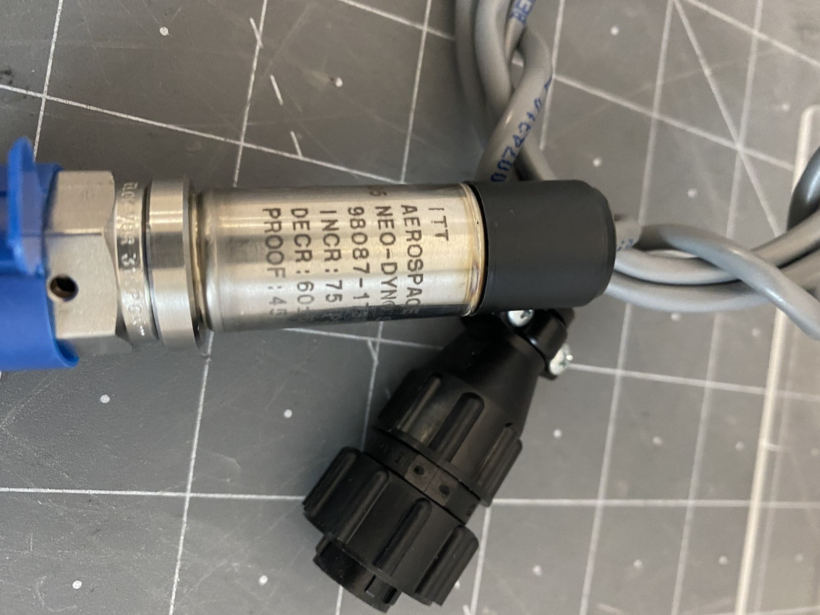 ITT Industries Aerospace Controls Neo-dyn Switch Press Assy PN: 98087-173P5S155