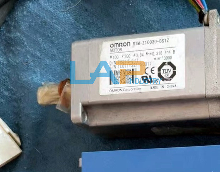 1PCS New For OMRON servo motor R7M-Z10030-BS1Z 100W 200V 0.84A 0.318N.m