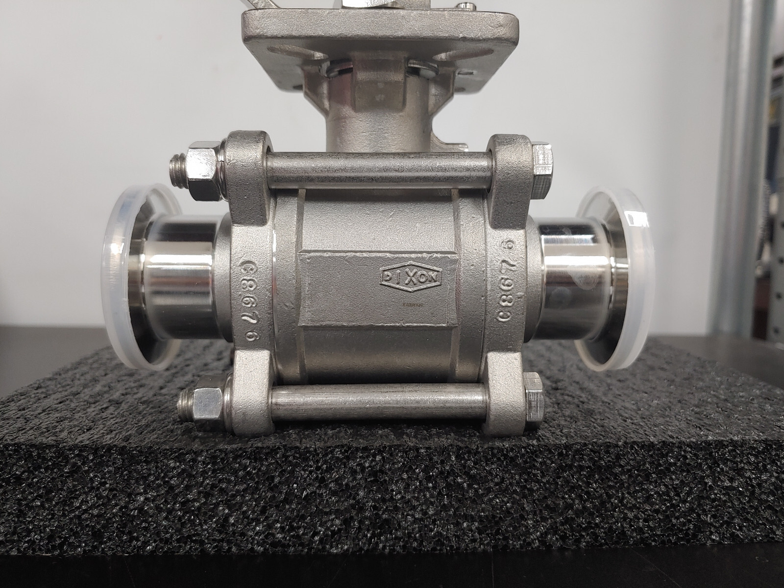 DIXON 1 1/2″-CF8M 1000WOG Stainless Steel Ball Valve