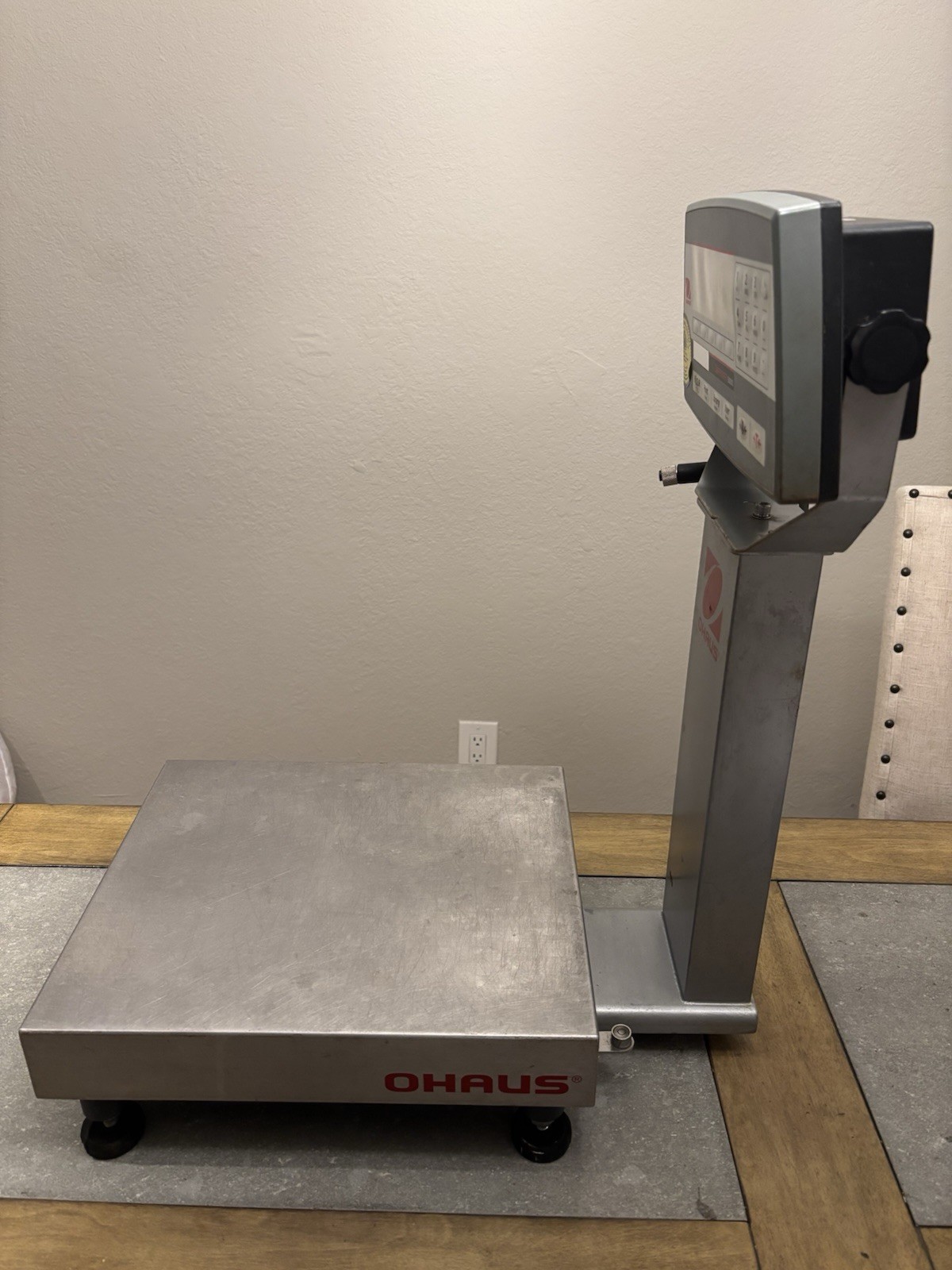 Ohaus Defender 5000 TD52PScale with D25RTR BASE. 50lbs Capacity. 30Day Warranty