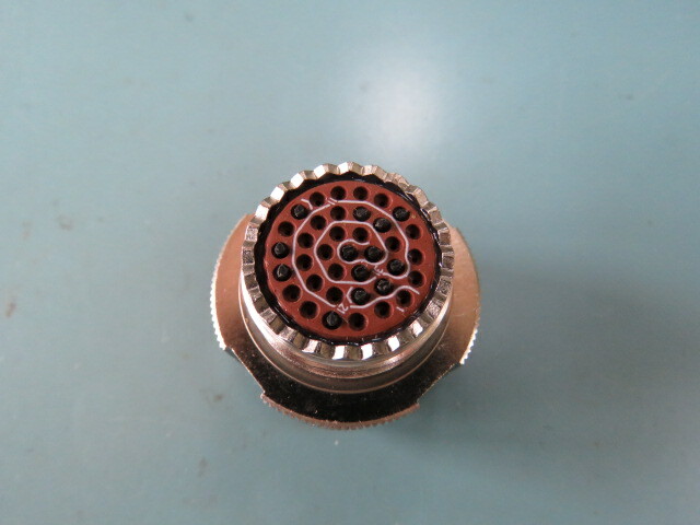 AMPHENOL D38999/26FD35SN Qty of 1 per Lot 37 Position Circular Connector Plug-