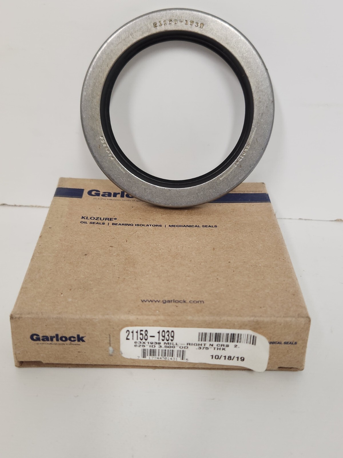 NEW OLD STOCK! GARLOCK KLOZURE OIL SEAL 63X1939 2158-1939