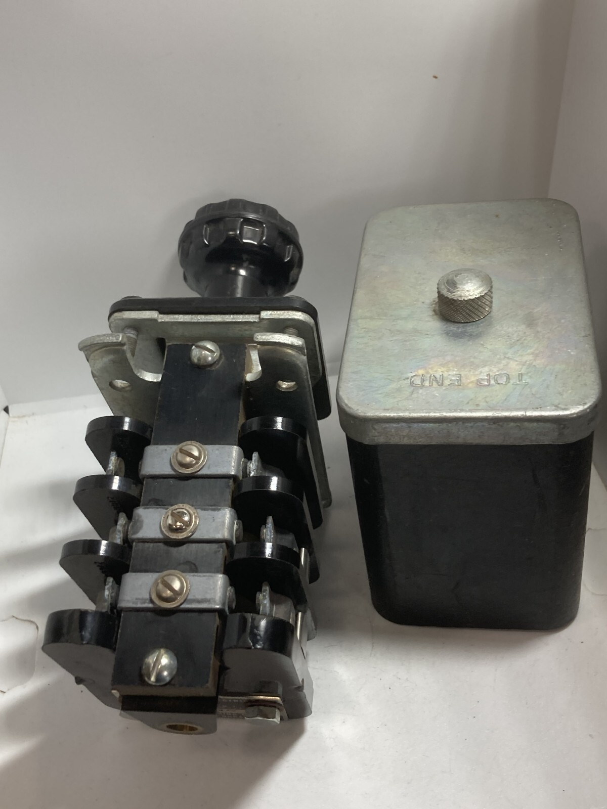 GENERAL ELECTRIC 16SB1CE24X2 AMMETER ROTARY SWITCH TYPE SB-1 3 POS NNB