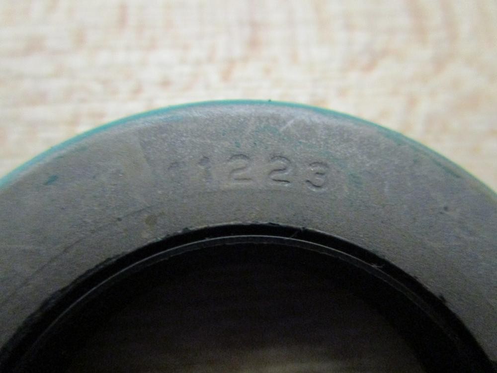 SKF 11223 Oil Seal Joint Radial CRWA1 R CR11223