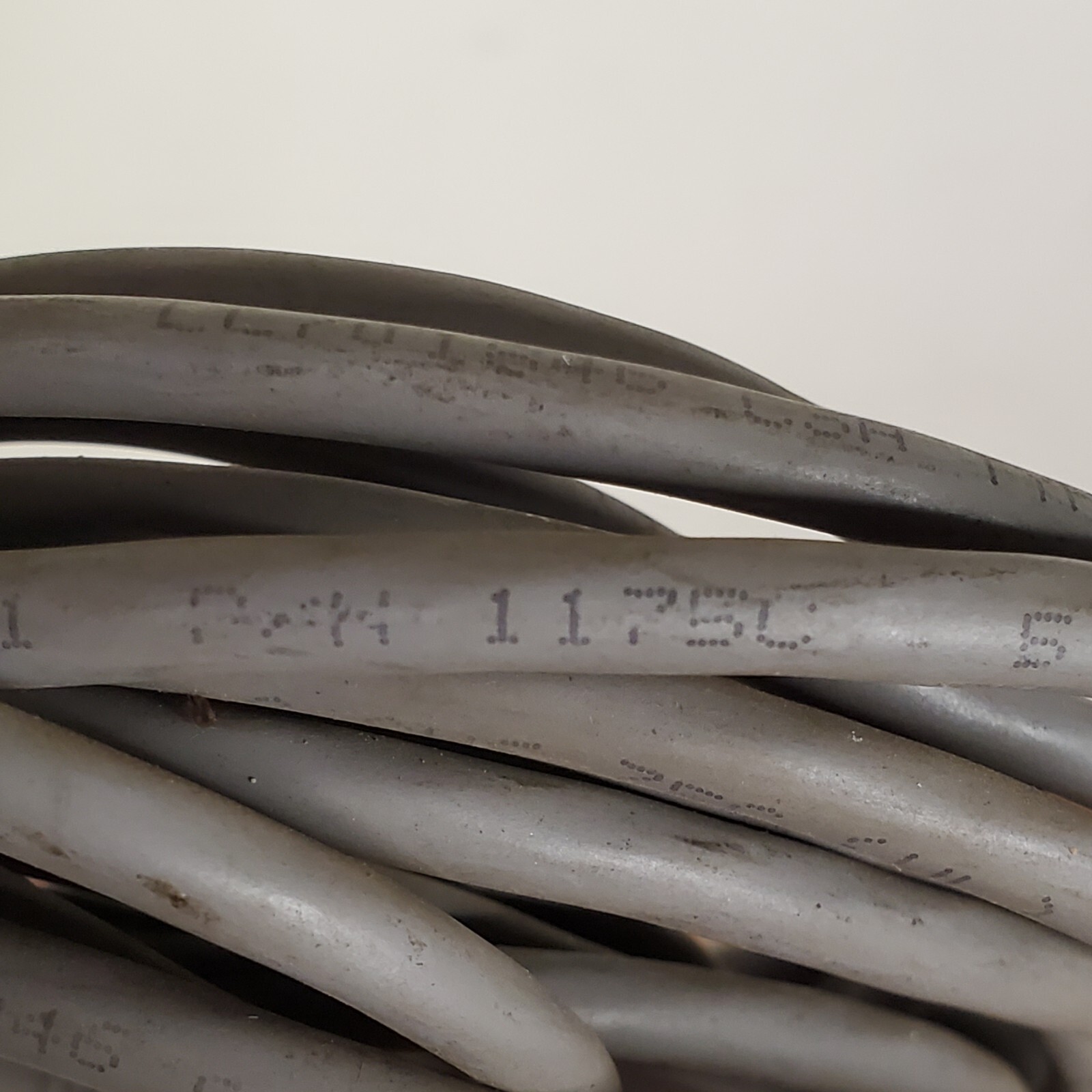 Alpha Wire H1 P/N 1175C 5C / 22 AWG 75C (UL) Type CM or AWM 2576 Lot# 064818