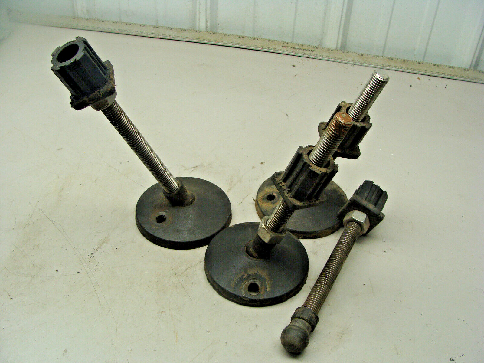 LOT OF 4 VALU GUIDE ADJUSTABLE LEVELERS VG-511-01 (MISSING ONE BASE)