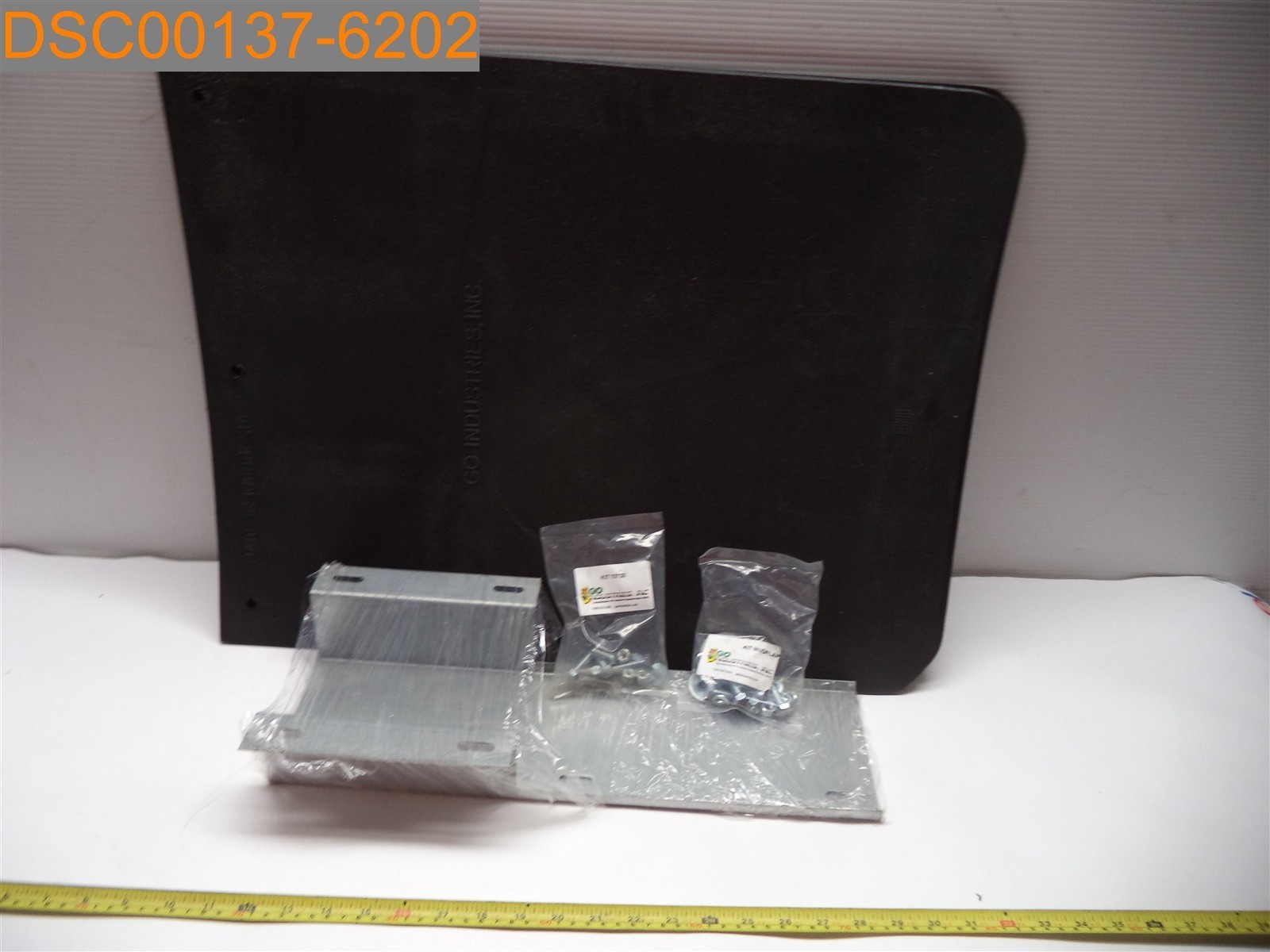 GO INDUSTRIES Dual Wheel Mud Flap w/ Bracket, KIT 70738, 805922707385