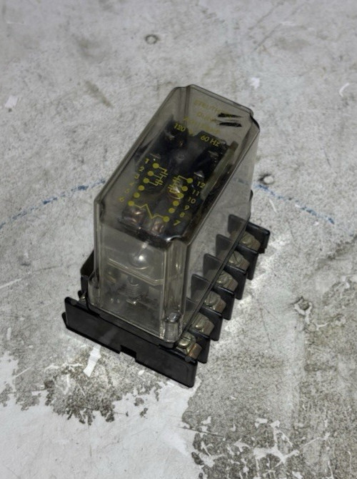 Struthers-Dunn A311XBXP Plug in Relay